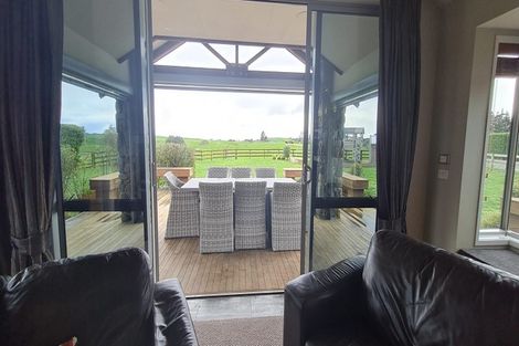 Photo of property in 190 Ohanga Road, Onaero, Waitara, 4383