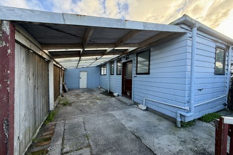 Photo of property in 12 Russell Street, Westport, 7825