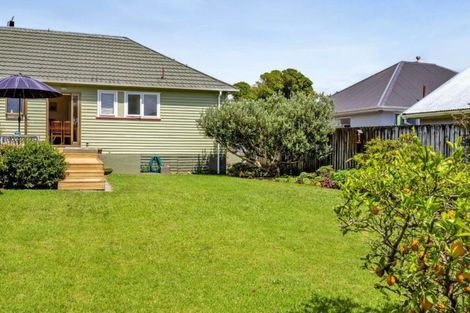 Photo of property in 14 Plympton Street, Brooklands, New Plymouth, 4310