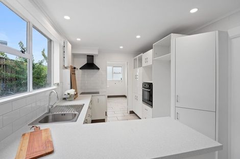 Photo of property in 6a&b Simcox Street, Otaki Beach, Otaki, 5512