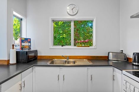 Photo of property in 12 Downer Street, Helensville, 0800