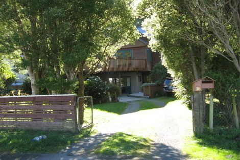 Photo of property in 18 Ranelagh Street, Karori, Wellington, 6012