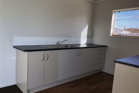 Photo of property in 2/25 Christmas Road, Manurewa, Auckland, 2102