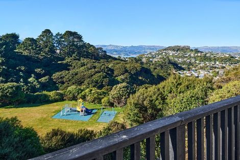 Photo of property in 3 Makora Grove, Paremata, Porirua, 5024