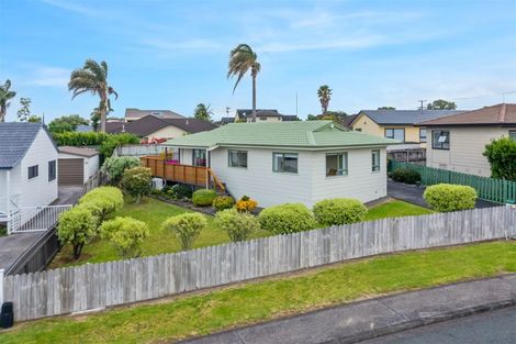 Photo of property in 3 Glenhaven Place, Te Atatu Peninsula, Auckland, 0610