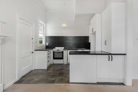 Photo of property in 24 Alma Road, Gonville, Whanganui, 4501