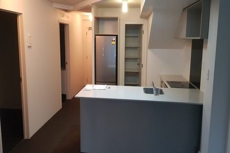 Photo of property in 8 Torrens Terrace, Mount Cook, Wellington, 6011