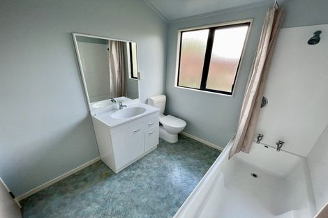 Photo of property in 151 Queens Drive, Lyall Bay, Wellington, 6022