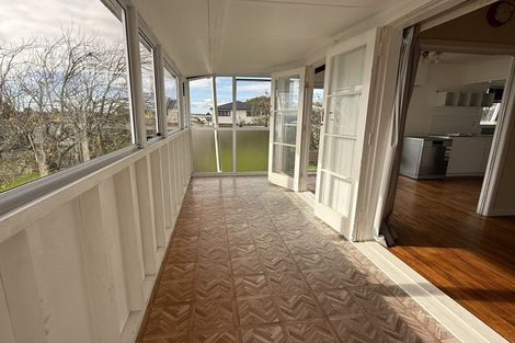 Photo of property in 12 Mason Street, New Lynn, Auckland, 0600