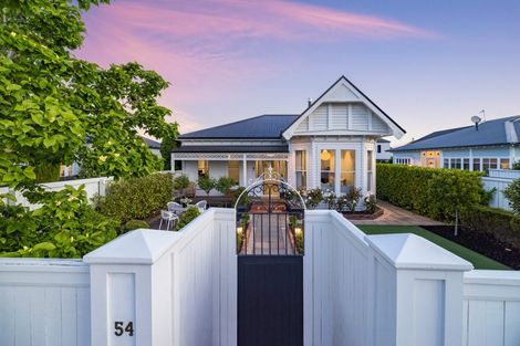 Photo of property in 54 Hawkesbury Avenue, St Albans, Christchurch, 8014