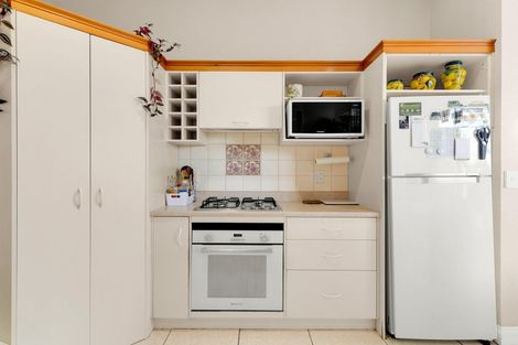Photo of property in 9 Cobbe Place, Pomare, Rotorua, 3015
