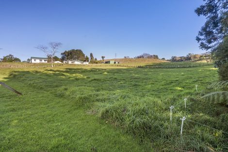 Photo of property in 60 Saxton Road, Upper Vogeltown, New Plymouth, 4371