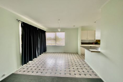 Photo of property in 14 Strid Road, Te Atatu South, Auckland, 0610
