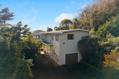 Photo of property in 126 Wellington Street, Picton, 7220