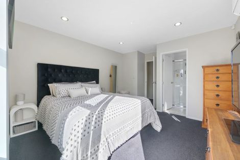 Photo of property in 2 Hawtry Lane, Flagstaff, Hamilton, 3210