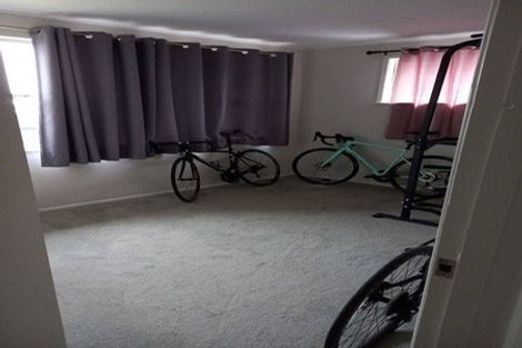 Photo of property in 31 Dawnhaven Drive, Te Atatu Peninsula, Auckland, 0610