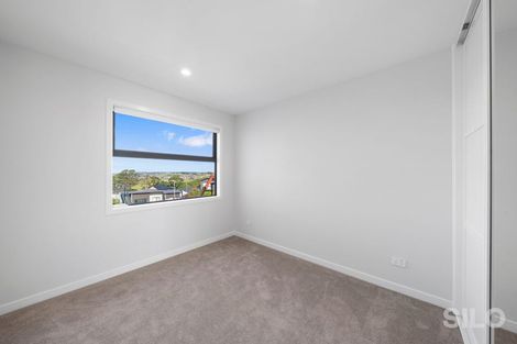 Photo of property in 35 Kikorangi Drive, Wainui, Silverdale, 0992
