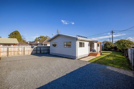 Photo of property in 2 Wildwood Avenue, Wainoni, Christchurch, 8061
