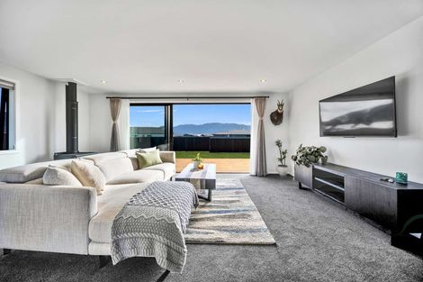 Photo of property in 102 Tukare Loop, Te Anau, 9600
