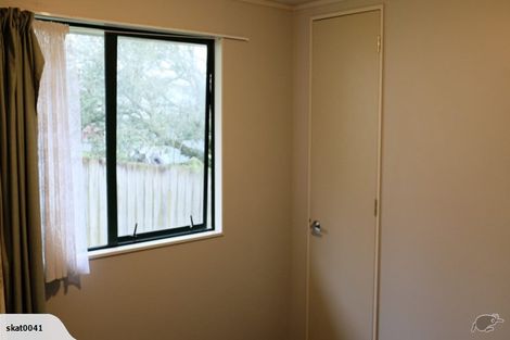 Photo of property in 10b Kaponga Crescent, New Lynn, Auckland, 0600