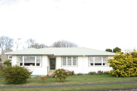 Photo of property in 1 Surrey Street, Stratford, 4332