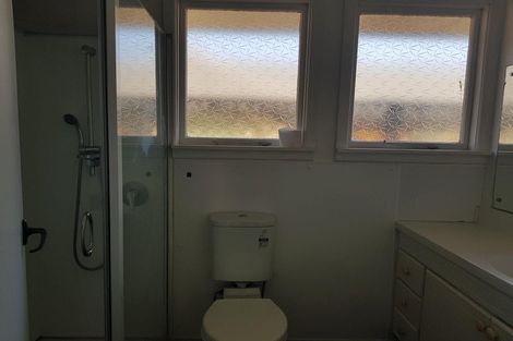 Photo of property in 2/406 Memorial Avenue, Burnside, Christchurch, 8053