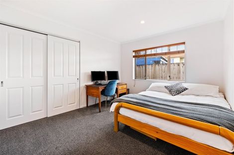 Photo of property in 40 Starlight Cove, Hobsonville, Auckland, 0618