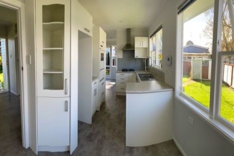 Photo of property in 6 Moehau Grove, Trentham, Upper Hutt, 5018