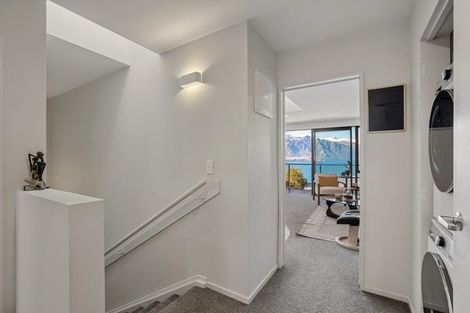 Photo of property in 54c Wynyard Crescent, Fernhill, Queenstown, 9300