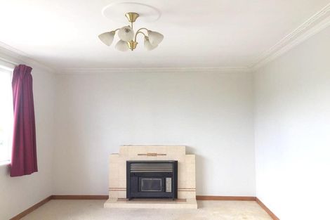 Photo of property in 6 Tawa Road, Te Atatu Peninsula, Auckland, 0610