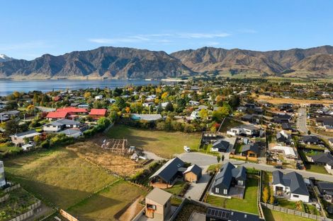 Photo of property in 15 Magpie Place, Lake Hawea, 9382