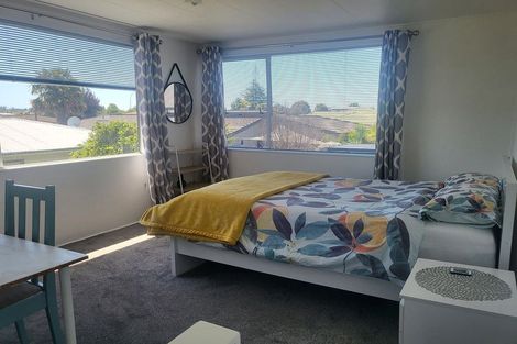 Photo of property in 11 Chester Street, Taradale, Napier, 4112