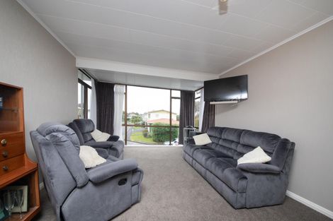 Photo of property in 8 Bradford Place, Awapuni, Palmerston North, 4412