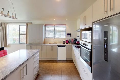 Photo of property in 16 Masefield Terrace, Kelvin Grove, Palmerston North, 4414