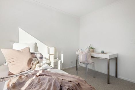 Photo of property in 3/241 Hill Road, The Gardens, Auckland, 2105