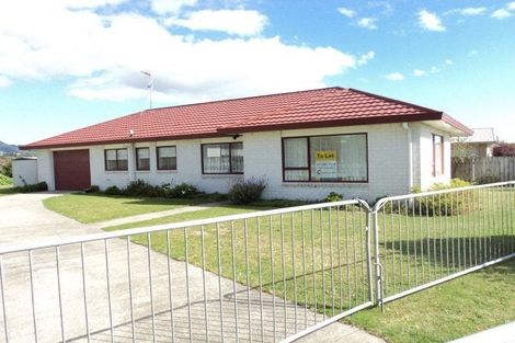 Photo of property in 112 Makarini Street, Paraparaumu, 5032