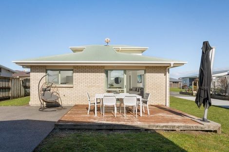 Photo of property in 6a Surfers Avenue, Waihi Beach, 3611
