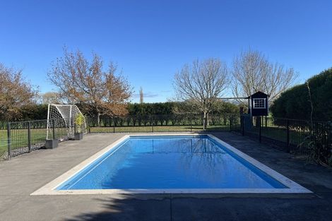 Photo of property in 32 Metcalfe Road, Ngahinapouri, Hamilton, 3290