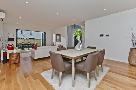 Photo of property in 18 Spyglass Street, Red Beach, 0932