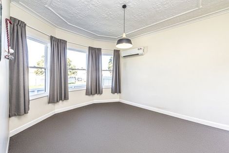 Photo of property in 18 Swiss Avenue, Gonville, Whanganui, 4501
