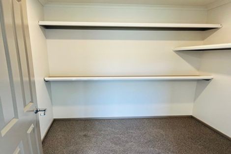 Photo of property in 25 Grabella Place, Papamoa Beach, Papamoa, 3118