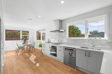 Photo of property in 56 Woodbury Street, Russley, Christchurch, 8042