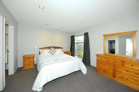 Photo of property in 21 Hamill Road, Halswell, Christchurch, 8025