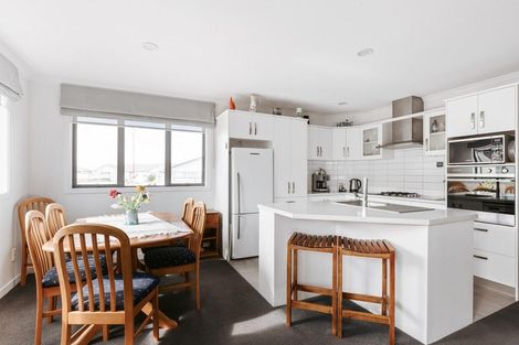Photo of property in Waterview Estate, 3/4 Greystone Place, Omokoroa, 3114
