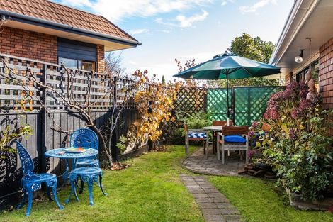 Photo of property in 4 Haines Grove, Rainbow Point, Taupo, 3330
