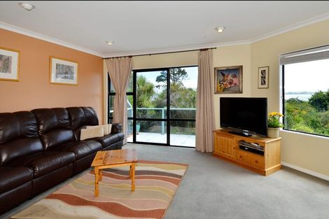 Photo of property in 1/94 Jutland Road, Hauraki, Auckland, 0622