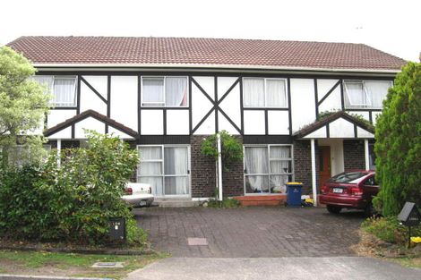 Photo of property in 104 Manhattan Heights, Glendene, Auckland, 0602