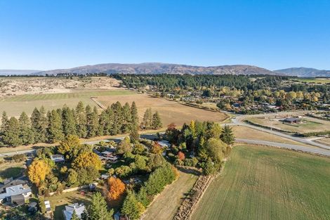 Photo of property in 822 Kane Road, Hawea Flat, Wanaka, 9382