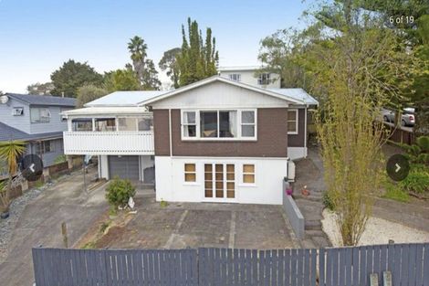 Photo of property in 70 Vandeleur Avenue, Birkdale, Auckland, 0626