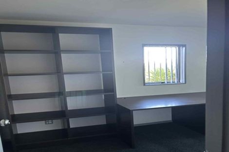 Photo of property in 14 Bush View Lane, Northcote Point, Auckland, 0627